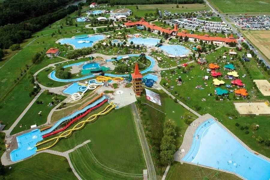 Lilla Vendeglakas Zalaegerszeg Sziveben Appartement Buitenkant foto